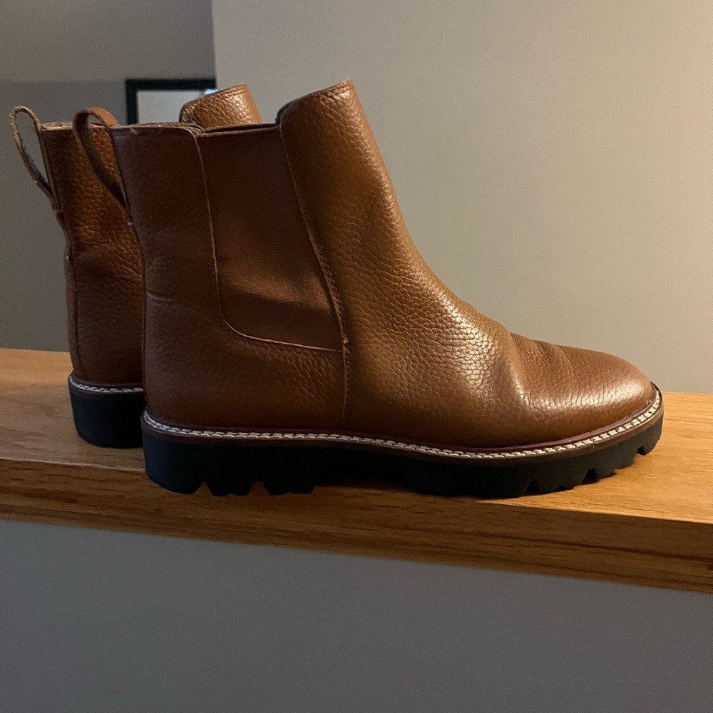 Madewell Lugsole Brown Chelsea Boot Size 9